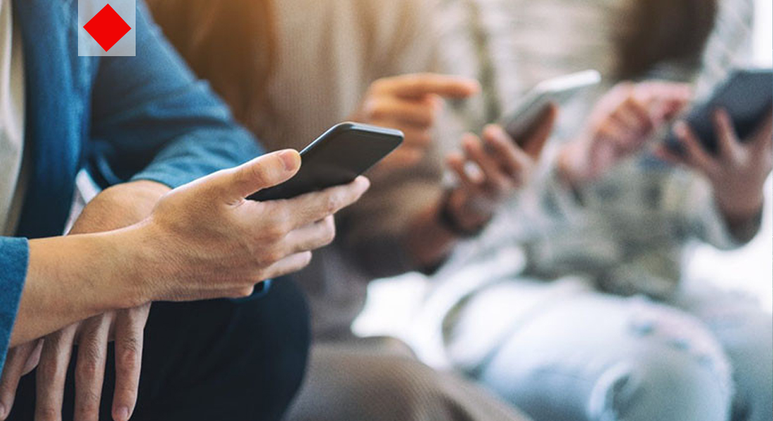 স্ক্রিন টাইম শিশুদের মস্তিষ্কে যা করে