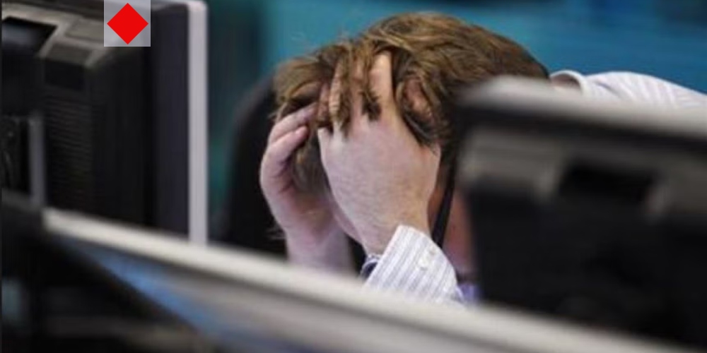 স্ক্রিনের নেশায় হারিয়ে যাচ্ছে আমাদের আসল জীবন