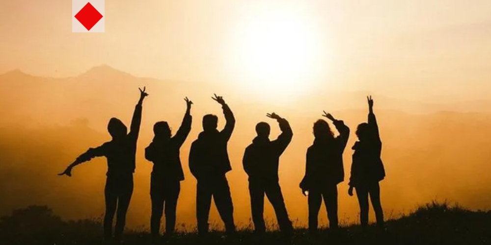 সম্পর্কই জীবনের আসল শক্তি—মানুষের পাশে মানুষই শেষ আশ্রয়